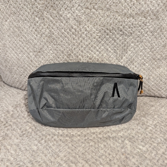 Gray Belt Bag - Picture 3 of 6